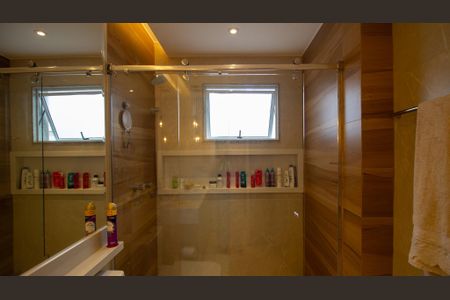 Apartamento à venda com 160m², 3 quartos e 3 vagasBanheiro da Suíte