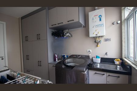 Apartamento à venda com 160m², 3 quartos e 3 vagasCozinha e Área de Serviço