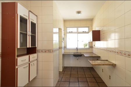 Apartamento à venda com 68m², 2 quartos e 2 vagas Apartamento à venda com 68m², 2 quartos e 2 vagasCozinha