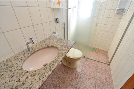 Apartamento à venda com 68m², 2 quartos e 2 vagas Apartamento à venda com 68m², 2 quartos e 2 vagasBanheiro Social