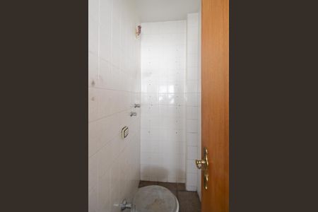 Apartamento à venda com 68m², 2 quartos e 2 vagas Apartamento à venda com 68m², 2 quartos e 2 vagasBanheiro de Serviço