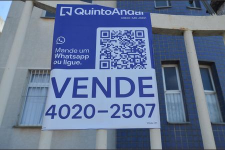 Apartamento à venda com 68m², 2 quartos e 2 vagas Apartamento à venda com 68m², 2 quartos e 2 vagasPlaca