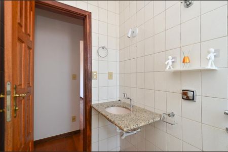 Apartamento à venda com 68m², 2 quartos e 2 vagas Apartamento à venda com 68m², 2 quartos e 2 vagasBanheiro Social
