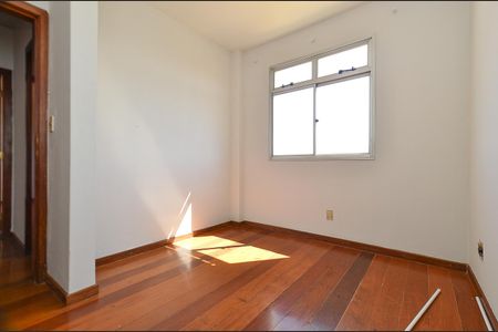 Apartamento à venda com 68m², 2 quartos e 2 vagas Apartamento à venda com 68m², 2 quartos e 2 vagasQuarto