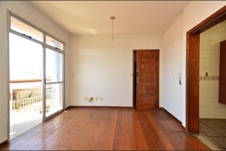 Sala de apartamento à venda com 2 quartos, 68m² em Fernão Dias, Belo Horizonte