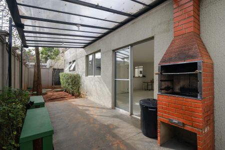 Apartamento à venda com 38m², 2 quartos e sem vaga Apartamento à venda com 38m², 2 quartos e sem vagaÁrea comum - Churrasqueira