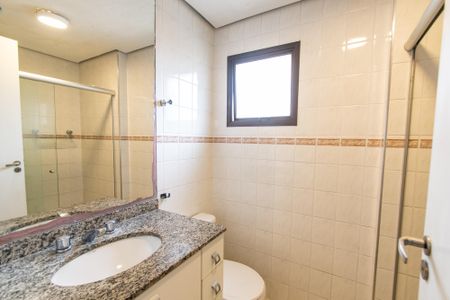Apartamento à venda com 85m², 2 quartos e 1 vagaBanheiro da suíte