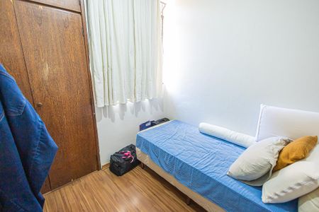 Casa de condomínio à venda com 68m², 3 quartos e 1 vagaQuarto 2