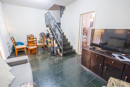 Casa de condomínio à venda com 68m², 3 quartos e 1 vagaSala
