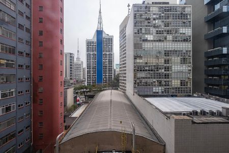 Quarto 1 - Vista de apartamento à venda com 2 quartos, 98m² em Bela Vista, São Paulo