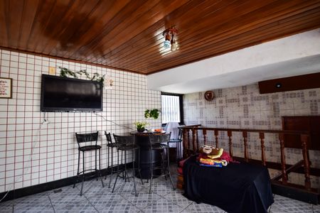 Casa de condomínio para alugar com 360m², 3 quartos e 3 vagasTerraço