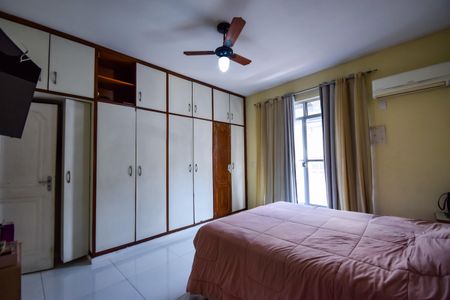 Casa de condomínio para alugar com 360m², 3 quartos e 3 vagasSuíte 2