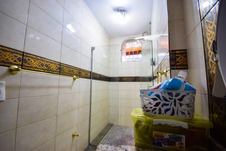 Casa de condomínio para alugar com 360m², 3 quartos e 3 vagasBanheiro da Suíte 2