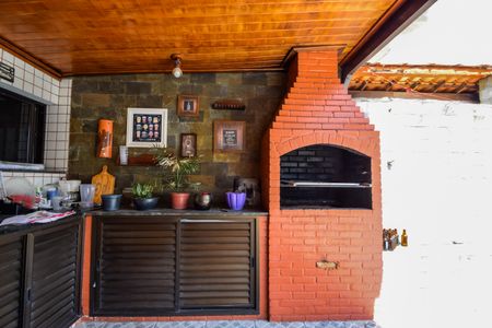 Casa de condomínio para alugar com 360m², 3 quartos e 3 vagasTerraço