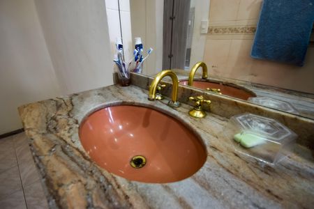 Casa de condomínio para alugar com 360m², 3 quartos e 3 vagasBanheiro da Suíte 1