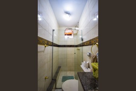 Casa de condomínio para alugar com 360m², 3 quartos e 3 vagasBanheiro da Suíte 2