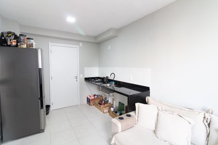 Sala/Cozinha de apartamento para alugar com 2 quartos, 32m² em Jardim Celeste, São Paulo