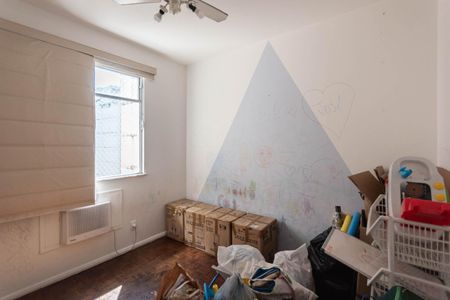 Apartamento à venda com 87m², 2 quartos e 1 vagaQuarto 