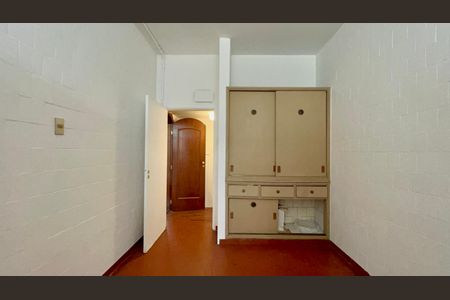 Casa à venda com 306m², 4 quartos e 4 vagas Casa à venda com 306m², 4 quartos e 4 vagasCopa