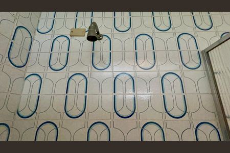 Casa à venda com 306m², 4 quartos e 4 vagas Casa à venda com 306m², 4 quartos e 4 vagasBanheiro