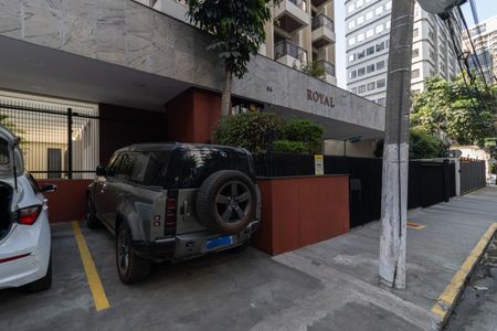 Apartamento à venda com 45m², 1 quarto e 1 vaga Apartamento à venda com 45m², 1 quarto e 1 vagaFachada