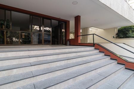 Apartamento à venda com 45m², 1 quarto e 1 vaga Apartamento à venda com 45m², 1 quarto e 1 vagaEntrada