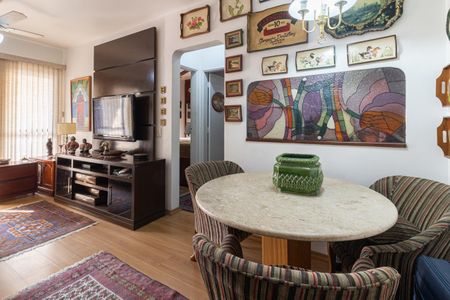 Apartamento à venda com 45m², 1 quarto e 1 vaga Apartamento à venda com 45m², 1 quarto e 1 vagaSala de Jantar