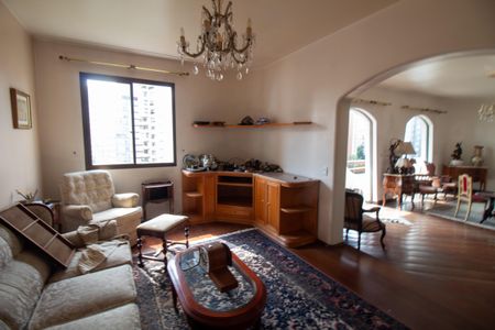 Apartamento à venda com 214m², 4 quartos e 3 vagasSala de Tv