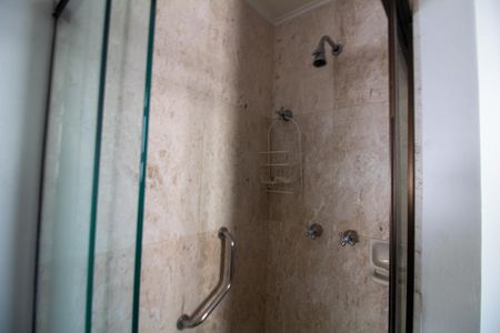 Apartamento à venda com 214m², 4 quartos e 3 vagasBanheiro da Suíte 2