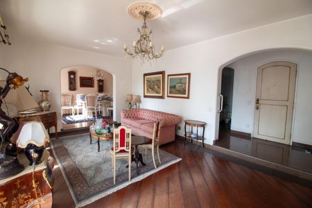 Apartamento à venda com 214m², 4 quartos e 3 vagasSala