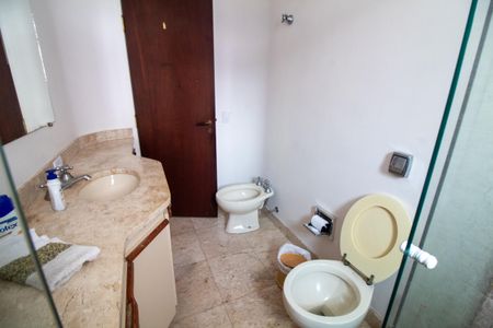 Apartamento à venda com 214m², 4 quartos e 3 vagasBanheiro