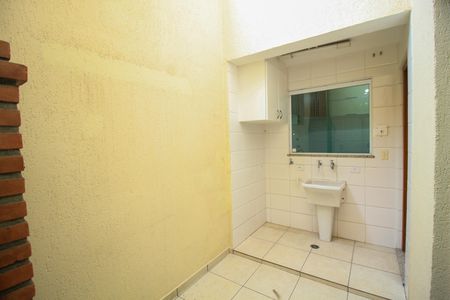 Casa à venda com 90m², 3 quartos e 2 vagasÁrea de Serviço