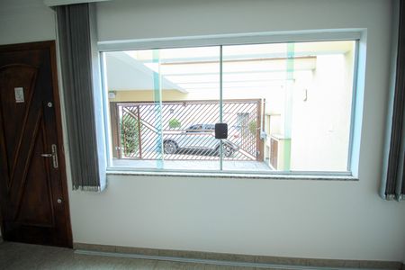 Casa à venda com 90m², 3 quartos e 2 vagasSala