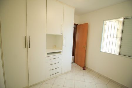 Casa à venda com 90m², 3 quartos e 2 vagasQuarto 2