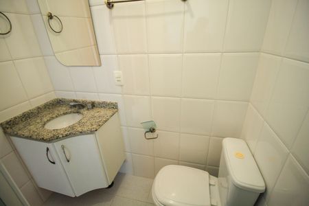 Casa à venda com 90m², 3 quartos e 2 vagasBanheiro