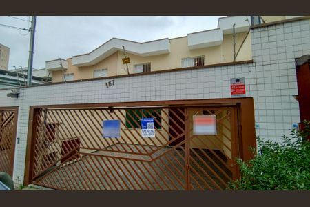 Casa à venda com 90m², 3 quartos e 2 vagasFachada