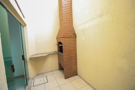 Casa à venda com 90m², 3 quartos e 2 vagasChurrasqueira