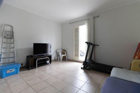 Casa à venda com 153m², 4 quartos e 3 vagas Casa à venda com 153m², 4 quartos e 3 vagasQuarto 2