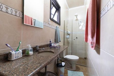 Casa à venda com 153m², 4 quartos e 3 vagas Casa à venda com 153m², 4 quartos e 3 vagasBanheiro da Suíte 1