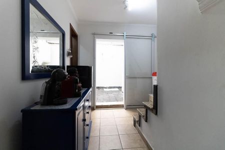 Casa à venda com 153m², 4 quartos e 3 vagas Casa à venda com 153m², 4 quartos e 3 vagasHall
