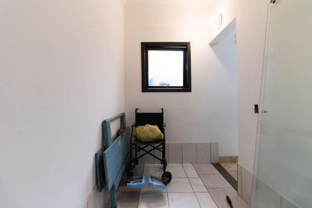 Casa à venda com 153m², 4 quartos e 3 vagas Casa à venda com 153m², 4 quartos e 3 vagasCloset da Suíte 2