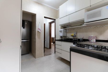 Casa à venda com 153m², 4 quartos e 3 vagas Casa à venda com 153m², 4 quartos e 3 vagasCozinha