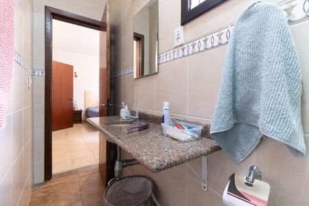 Casa à venda com 153m², 4 quartos e 3 vagas Casa à venda com 153m², 4 quartos e 3 vagasBanheiro da Suíte 1