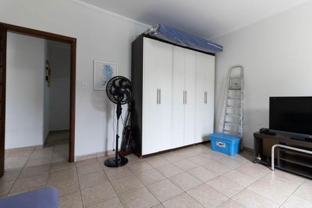 Casa à venda com 153m², 4 quartos e 3 vagas Casa à venda com 153m², 4 quartos e 3 vagasQuarto 2