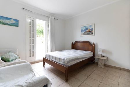 Casa à venda com 153m², 4 quartos e 3 vagas Casa à venda com 153m², 4 quartos e 3 vagasQuarto 1