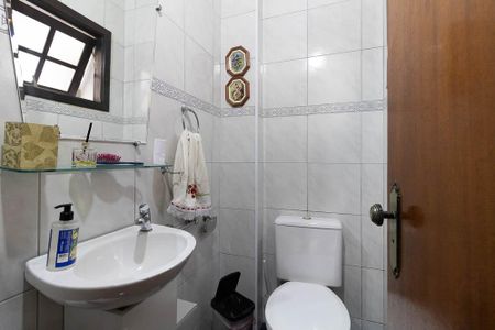 Casa à venda com 153m², 4 quartos e 3 vagas Casa à venda com 153m², 4 quartos e 3 vagasLavabo