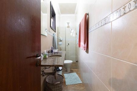 Casa à venda com 153m², 4 quartos e 3 vagas Casa à venda com 153m², 4 quartos e 3 vagasBanheiro da Suíte 1