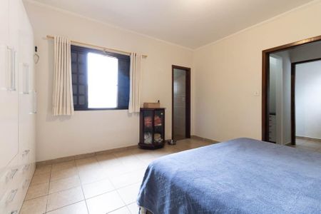 Casa à venda com 153m², 4 quartos e 3 vagas Casa à venda com 153m², 4 quartos e 3 vagasSuíte 1