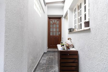 Casa à venda com 153m², 4 quartos e 3 vagas Casa à venda com 153m², 4 quartos e 3 vagasEntrada