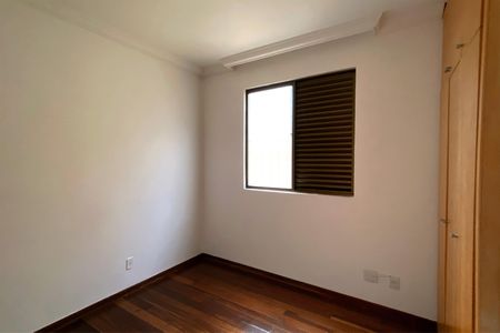 Apartamento à venda com 116m², 3 quartos e 2 vagasQuarto 2
